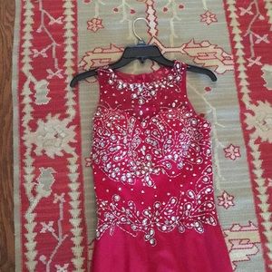 Prom Dress Red Sequined. Women’s Size 6.